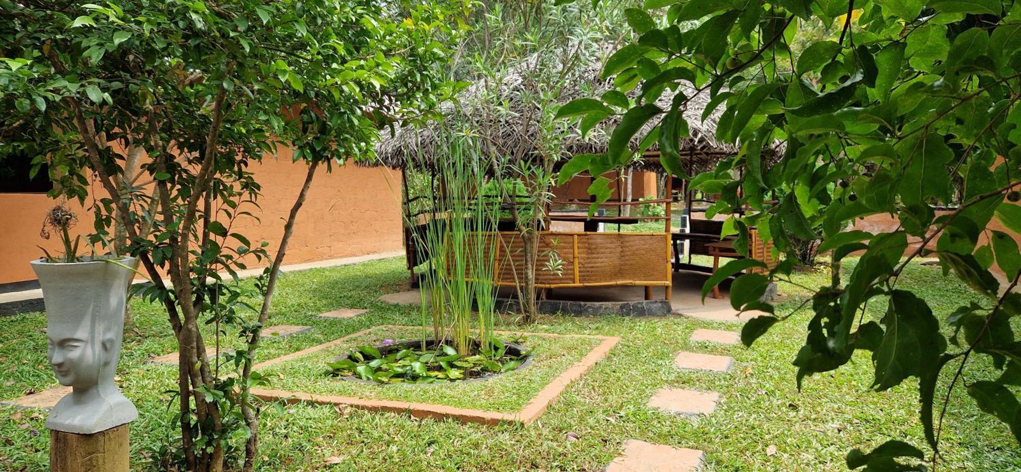 Hotel Niyagala Lodge Sigiriya Luaran gambar