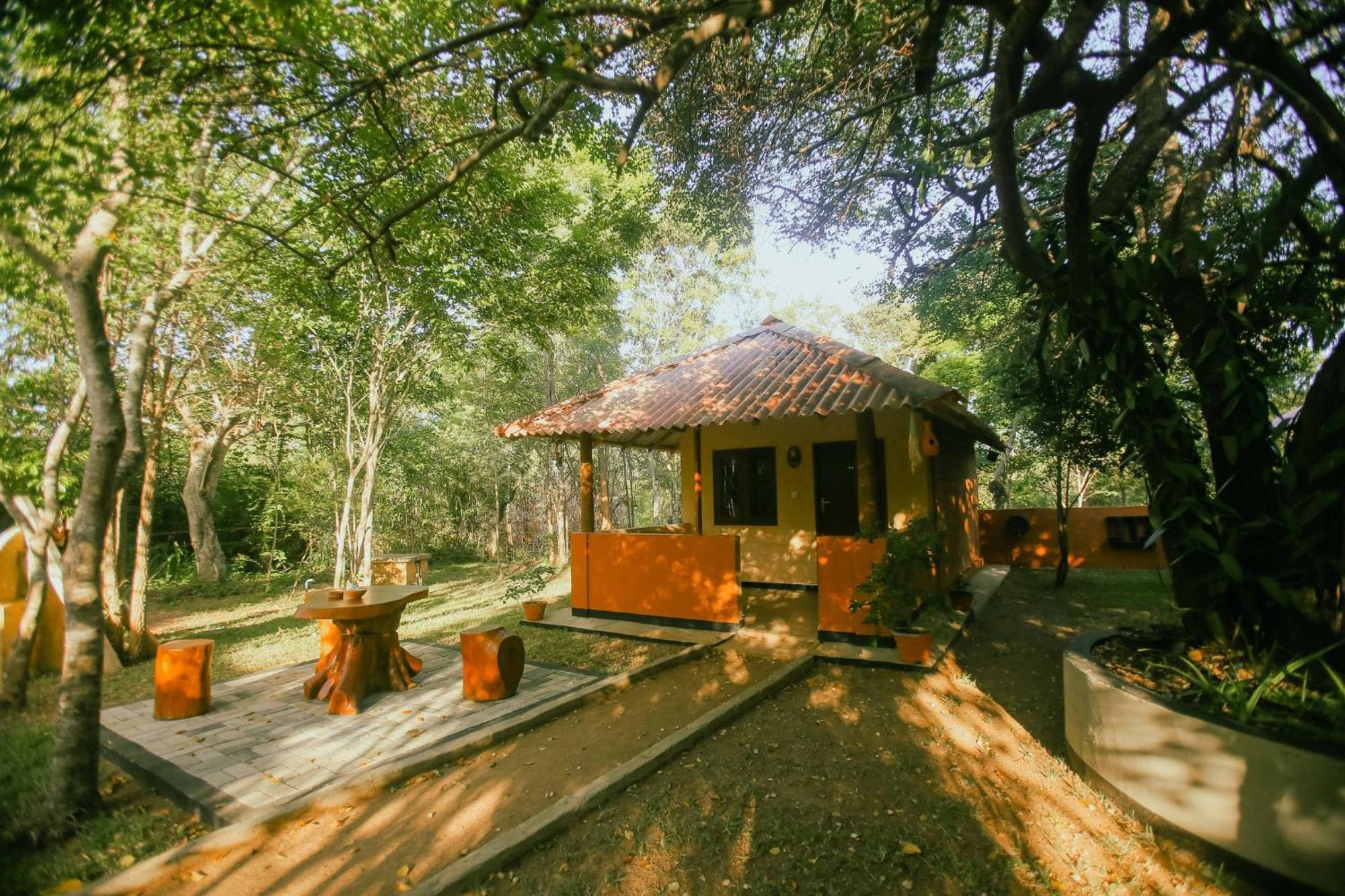 Hotel Niyagala Lodge Sigiriya Luaran gambar